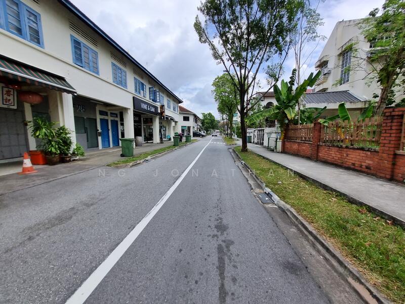 Lowland Road Walk Up 2 BR Apartment, Lowland Road, 2 Bedrooms, 872 sqft, Walk-up Apartment For Rent, by Ng Jonathan, 24723649 - PropertyGuru.com.sg