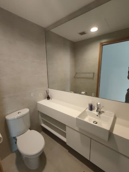 Park Infinia at Wee Nam, 2 Lincoln Road, 3 Bedrooms, 1,464 sqft, Condominium For Rent, by Robin Ker, 24724031 - Common Bathroom - PropertyGuru.com.sg
