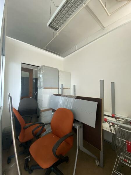 Hola Centre, 65 Ubi Crescent, 1,044 sqft, Light Industrial (B1) For Sale, by Yew Peck Leng, 24724219 - CommercialGuru.com.sg