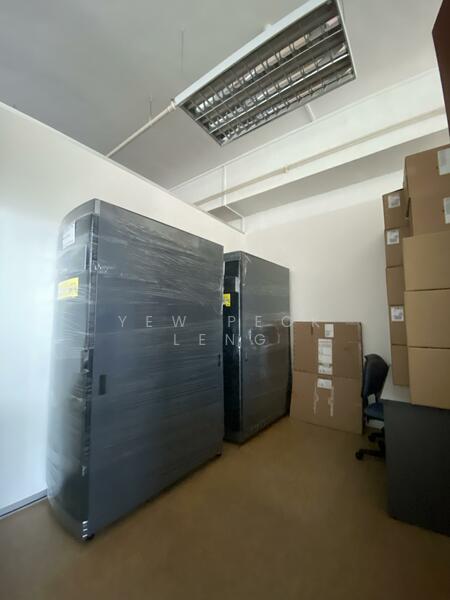 Hola Centre, 65 Ubi Crescent, 1,044 sqft, Light Industrial (B1) For Sale, by Yew Peck Leng, 24724219 - CommercialGuru.com.sg