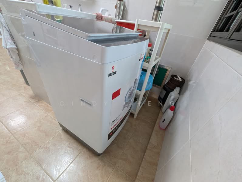 421 Ang Mo Kio Avenue 10, 421 Ang Mo Kio Avenue 10, Room Rental, 150 sqft, HDB Flat For Rent, by Cindy Cheng, 24724351 - Toshiba washer - PropertyGuru.com.sg