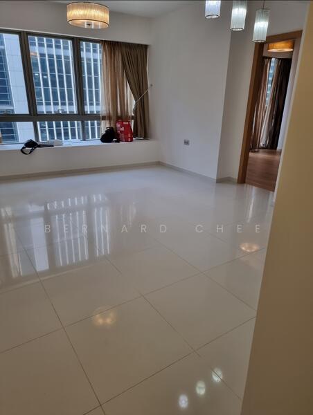 One Shenton, 1 Shenton Way, 1 Bedroom, 839 sqft, Condominium For Rent, by Bernard Chee, 24724519 - PropertyGuru.com.sg