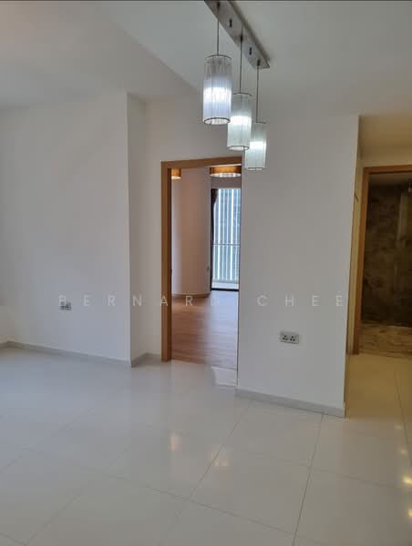 One Shenton, 1 Shenton Way, 1 Bedroom, 839 sqft, Condominium For Rent, by Bernard Chee, 24724519 - PropertyGuru.com.sg