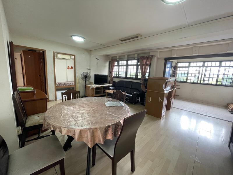 For Rent - 3 Queen's Road