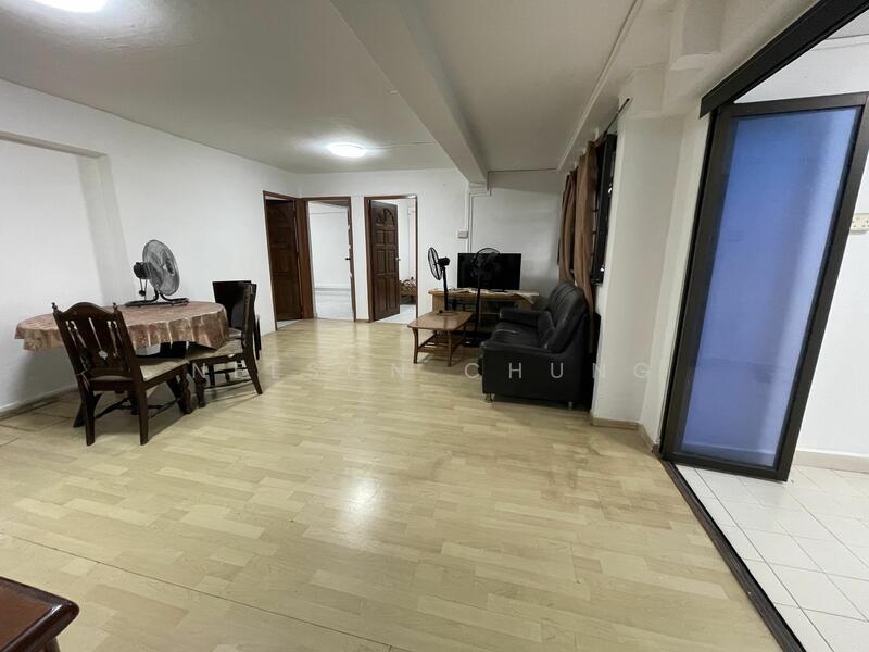 For Rent - 3 Queen's Road