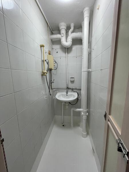 For Rent - 3 Queen's Road