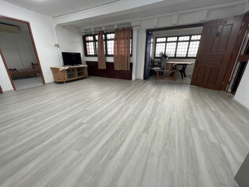 For Rent - 3 Queen's Road