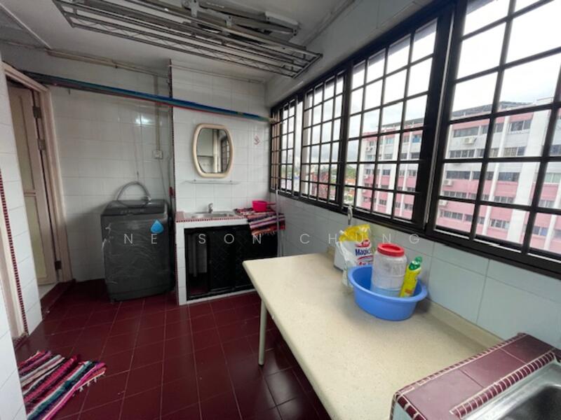 For Rent - 3 Queen's Road