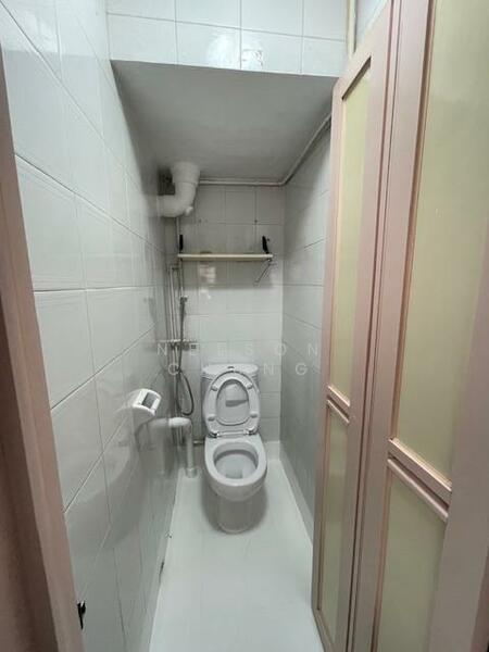 For Rent - 3 Queen's Road