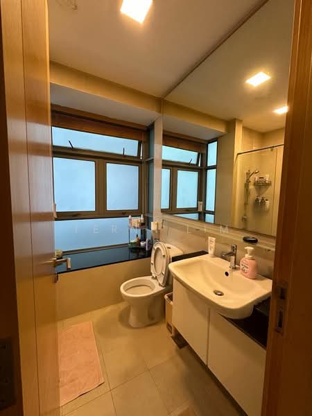 The Infiniti, 39A West Coast Park, 2 Bedrooms, 1,087 sqft, Condominium For Rent, by Fernn Lim, 24725994 - PropertyGuru.com.sg