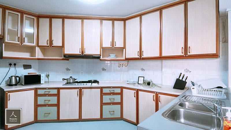 10-45 KITCHEN