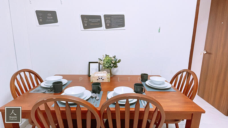 10-45 DINING SPACE