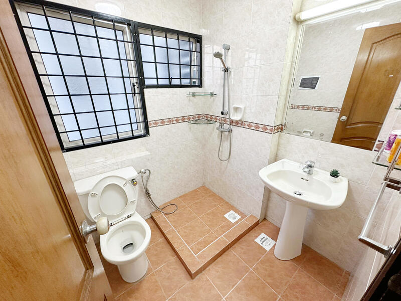 Common Bathroom