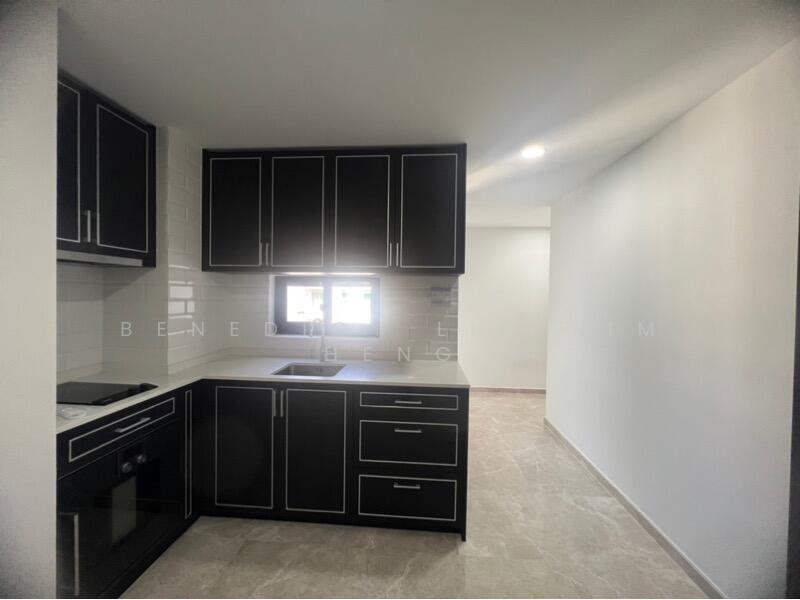 For Rent - Mayfair Modern