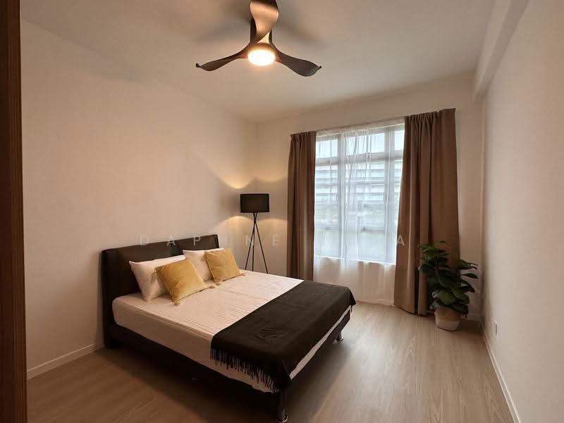 Azalea Park Condo, 6 Flora Road, Changi Airport / Changi Village, 3 Bedrooms, 947 sqft, Condominium For Rent, by Daphne Phua, 24728828 - Cosy and commodious master room where sweet dreams are discovered! - PropertyGuru.com.sg