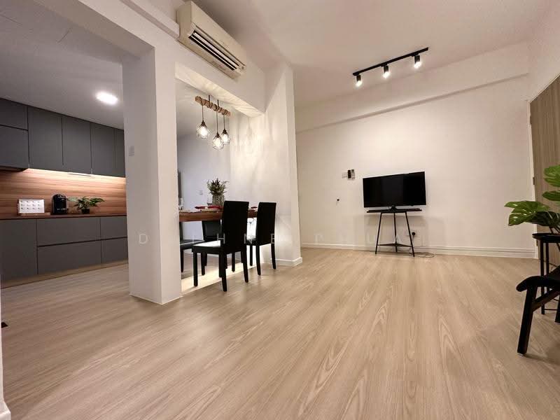 Azalea Park Condo, 6 Flora Road, Changi Airport / Changi Village, 3 Bedrooms, 947 sqft, Condominium For Rent, by Daphne Phua, 24728828 - Epitome of luxurious living! The home oozes warmth and comfort! - PropertyGuru.com.sg