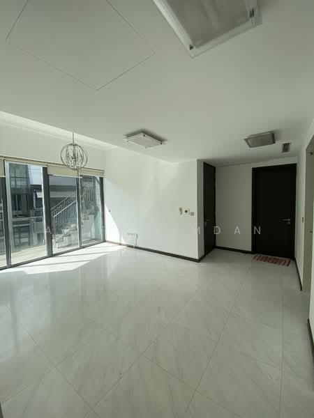 Holland Residences, 5 Taman Warna, 3 Bedrooms, 1,981 sqft, Condominium For Rent, by Ariff HD, 24728912 - PropertyGuru.com.sg
