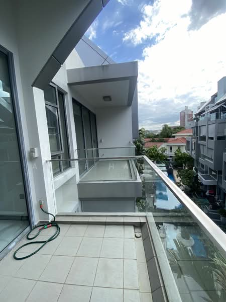 Holland Residences, 5 Taman Warna, 3 Bedrooms, 1,981 sqft, Condominium For Rent, by Ariff HD, 24728912 - PropertyGuru.com.sg