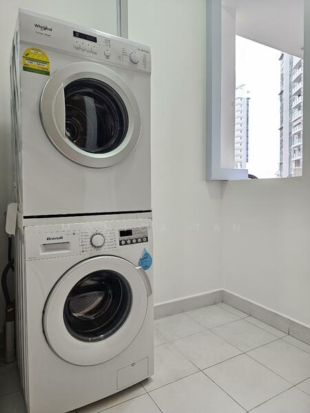 The Linc, 7 Lincoln Road, Room Rental, 110 sqft, Condominium For Rent, by Monica Tan, 24729059 - Laundry yard - PropertyGuru.com.sg