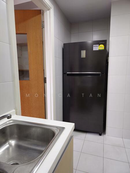 The Linc, 7 Lincoln Road, Room Rental, 110 sqft, Condominium For Rent, by Monica Tan, 24729059 - Kitchen - PropertyGuru.com.sg