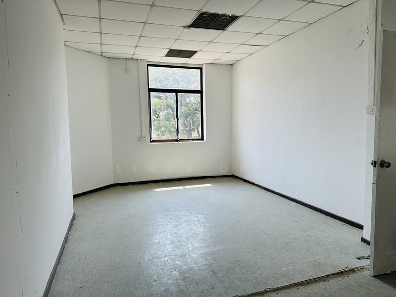 Corner 2nd & 3rd Storey Office / School / Tuition / Training Centre @ Geylang Road, Geylang Road, 4,952 sqft, Office For Rent, by Linda Ong, 24729226 - CommercialGuru.com.sg
