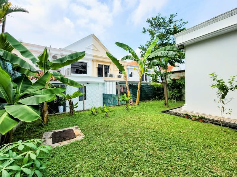⭐️RENOVATED⭐️TIMELESS, TASTEFUL APPEAL⭐️SURROUNDED BY AMENITIES⭐️LANDED GENTRY, , 5 Bedrooms, 2,877 sqft, Semi-Detached House For Rent, by Benjamin Soh, 24729722 - PropertyGuru.com.sg