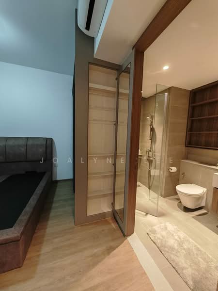 Piermont Grand, 38 Sumang Walk, Room Rental, 100 sqft, Executive Condominium For Rent, by Joalyne Lee, 24729913 - Master room with bathroom - PropertyGuru.com.sg