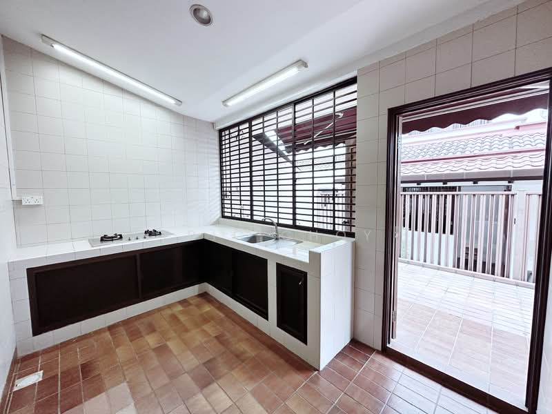 Springleaf Garden, 38 Springleaf Height, 5 Bedrooms, 3,165 sqft, Semi-Detached House For Rent, by Eric Choy, 24730518 - Wet Kitchen - PropertyGuru.com.sg