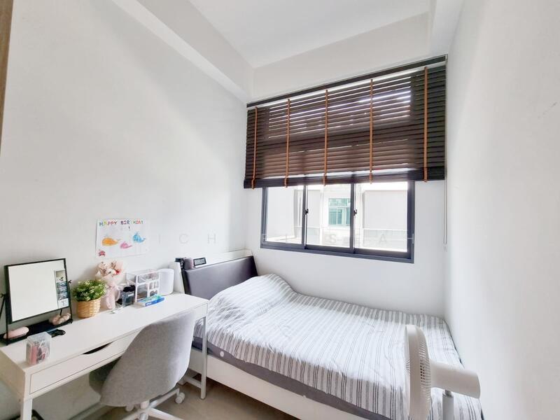 For Rent - Flora View