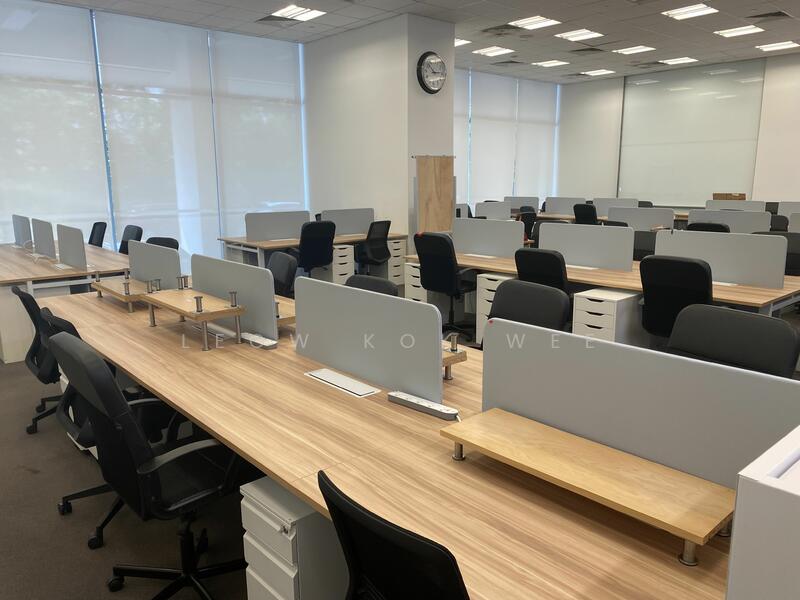 Seaview fitted office @ Alexandra, , 6,350 sqft, Office For Rent, by Leow Kok Wee, 24734012 - CommercialGuru.com.sg