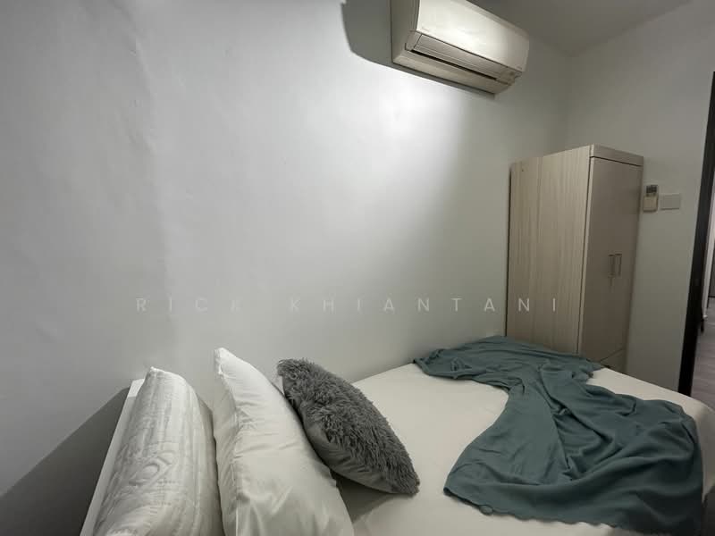 Aquarius By The Park, 17 Bedok Reservoir View, Room Rental, 180 sqft, Condominium For Rent, by Rick Khiantani, 24734554 - PropertyGuru.com.sg