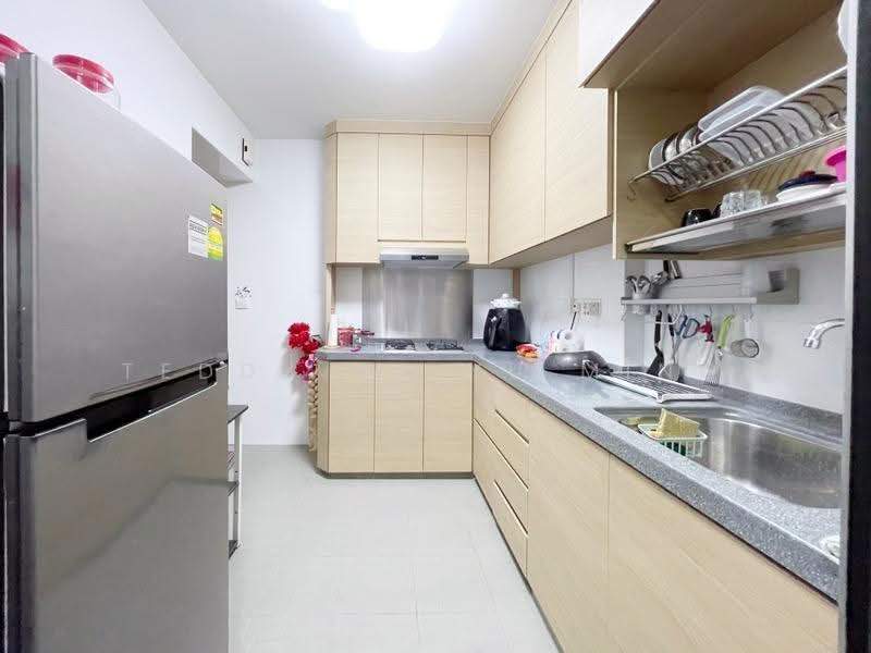 879A Tampines Avenue 8, 879A Tampines Avenue 8, Pasir Ris / Tampines, Room Rental, 120 sqft, HDB Flat For Rent, by Teddy Ng Yu Ming, 24734818 - PropertyGuru.com.sg