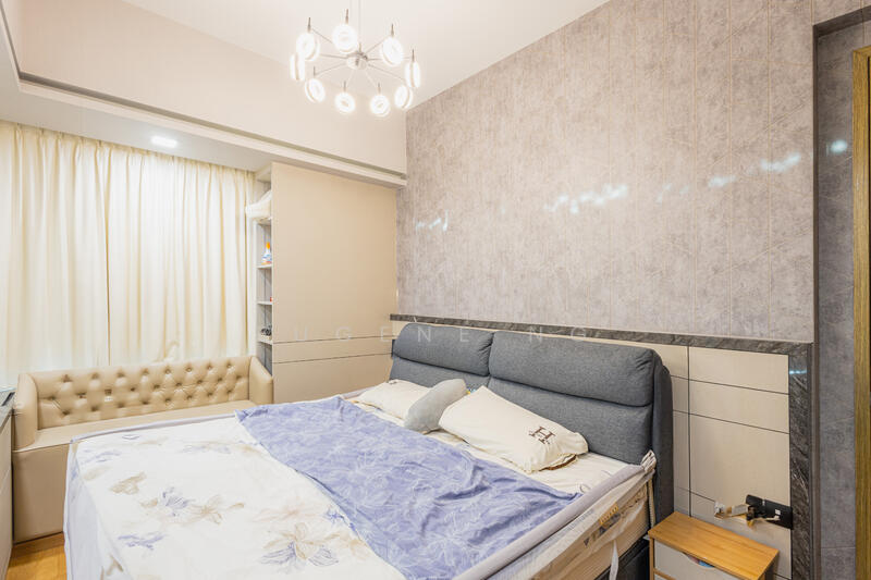 2B2B Freehold D9 condo with rental up to 9k! Condominium For Sale at S