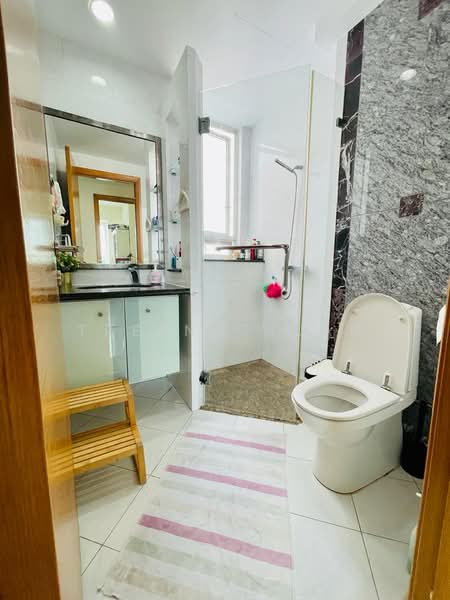 Goldenhill Park Condo, 60 Mei Hwan Drive, 3 Bedrooms, 1,313 sqft, Condominium For Rent, by Treena Huan, 24735501 - PropertyGuru.com.sg