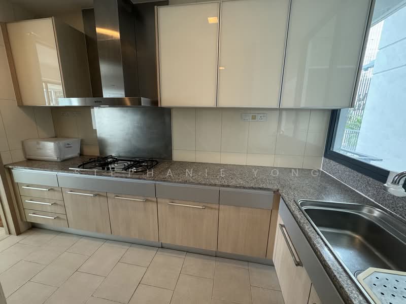 Rivergate, 99 Robertson Quay, 3 Bedrooms, 1,539 sqft, Condominium For Rent, by Stephanie Yong, 24735930 - PropertyGuru.com.sg