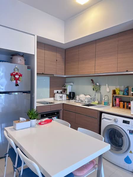 Coco Palms, 33 Pasir Ris Grove, 2 Bedrooms, 753 sqft, Condominium For Rent, by Jaimie Ho Kit Mie, 24737012 - PropertyGuru.com.sg