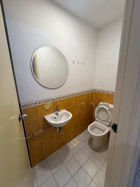 The Springfield, 111 Chempaka Kuning Link, Bedok / Upper East Coast, Room Rental, 250 sqft, Terraced House For Rent, by Lynn Tham, 24737687 - Bathroom - PropertyGuru.com.sg