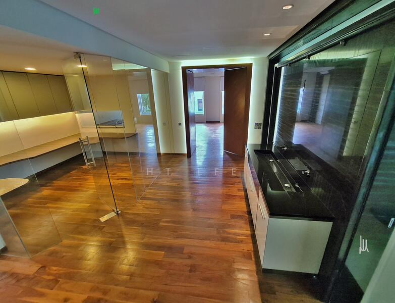 For Rent - The Atrium House of Bukit Timah. Full of Natural Light!Professional Cinema Room