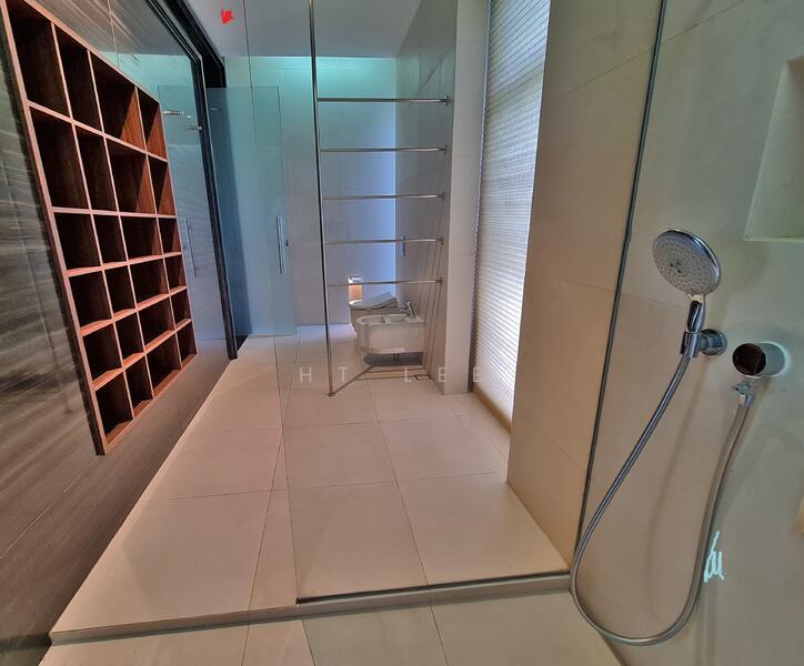 For Rent - The Atrium House of Bukit Timah. Full of Natural Light!Professional Cinema Room