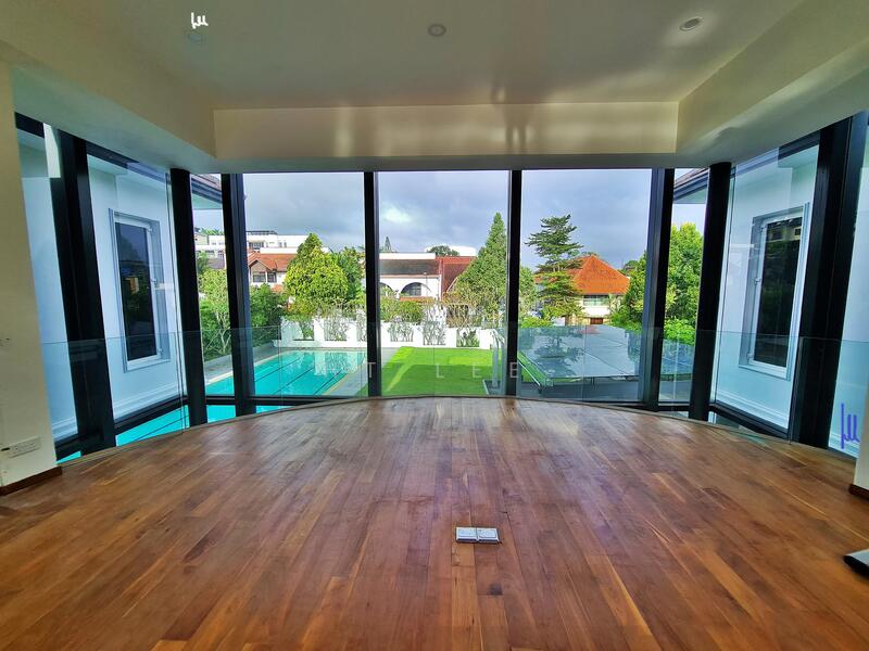 For Rent - The Atrium House of Bukit Timah. Full of Natural Light!Professional Cinema Room
