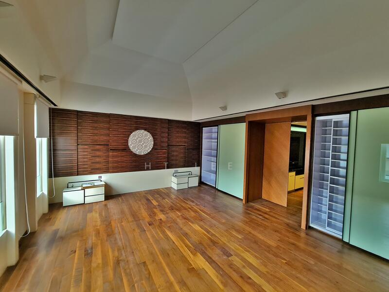 For Rent - The Atrium House of Bukit Timah. Full of Natural Light!Professional Cinema Room