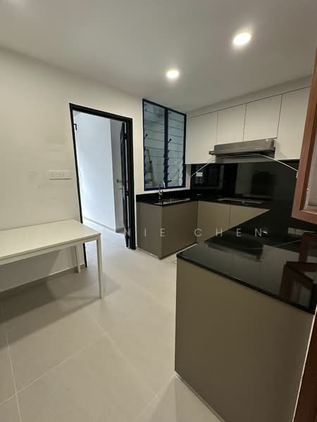 Kellett Court, 21 Shelford Road, 3 Bedrooms, 1,324 sqft, Condominium For Rent, by Jeannie Chen, 24737967 - PropertyGuru.com.sg