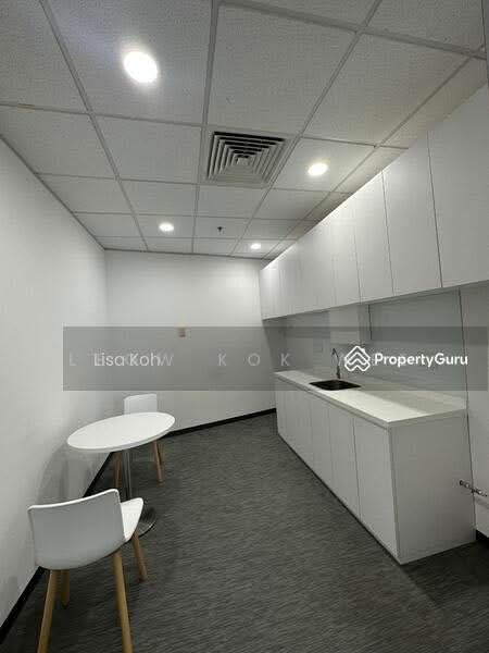 High floor sea view fitted office @ Temasek boulvard, Temasek boulevard, City Hall / Clarke Quay, 2,454 sqft, Office For Rent, by Leow Kok Wee, 24738239 - CommercialGuru.com.sg