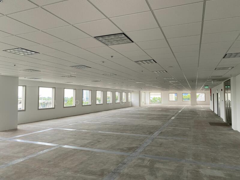 High floor sea view fitted office @ Temasek boulvard, Temasek boulevard, City Hall / Clarke Quay, 2,454 sqft, Office For Rent, by Leow Kok Wee, 24738239 - CommercialGuru.com.sg
