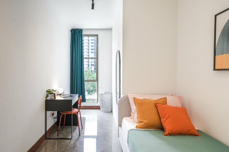 Parc Vista, 450 Corporation Road, Room Rental, 154 sqft, Condominium For Rent, by Cove, 24738560 - Black room - PropertyGuru.com.sg