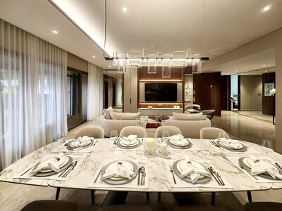 For Sale - Single Level Penthouse Very Rare, (Private Common Pool)