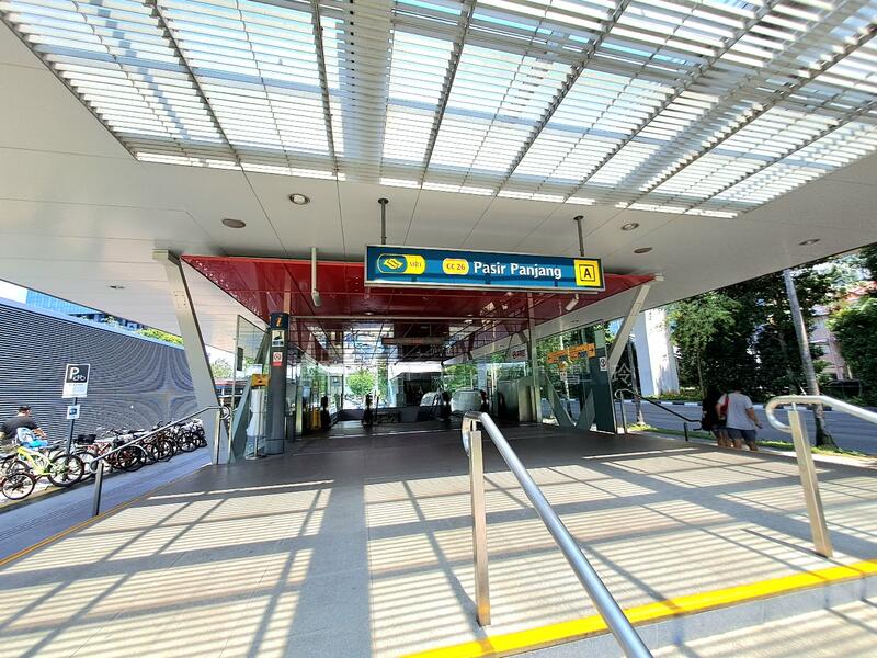 Interlocal Centre, 100G Pasir Panjang Road, Buona Vista / West Coast / Clementi New Town, 1,722 sqft, Light Industrial (B1) For Rent, by Xue Ling 雪玲, 24740355 - Short walk or take shuttle bus to Pasir Panjang MRT Station - CommercialGuru.com.sg