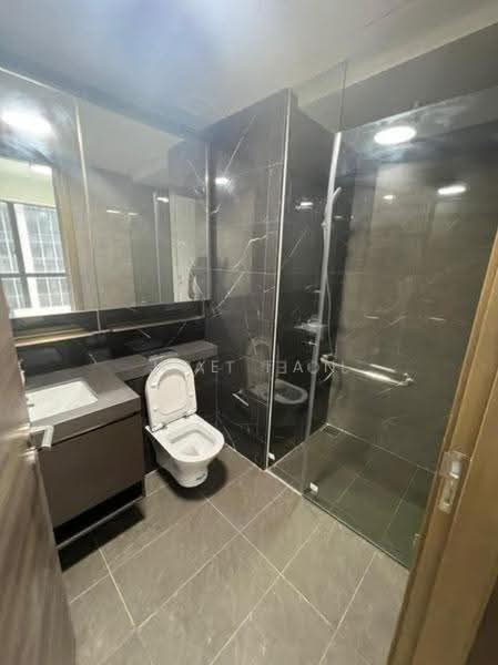 The Florence Residences, 83 Hougang Avenue 2, Hougang / Punggol / Sengkang, 2 Bedrooms, 668 sqft, Condominium For Rent, by Joe Tan, 24740694 - Bathroom - PropertyGuru.com.sg