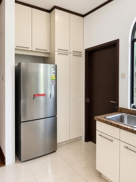 Espana, 12 Dyson Road, Newton / Novena, 2 Bedrooms, 1,237 sqft, Apartment For Rent, by FiFi Ng, 24741153 - Kitchen - PropertyGuru.com.sg