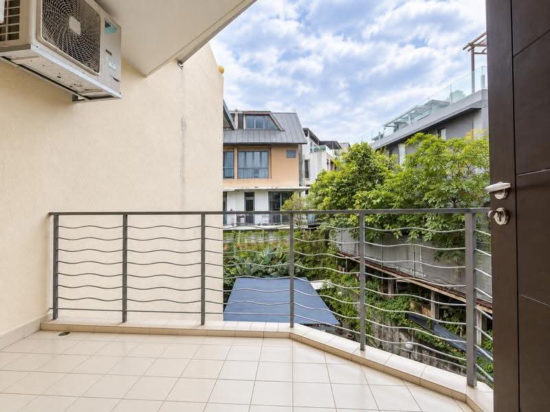 Espana, 12 Dyson Road, Newton / Novena, 2 Bedrooms, 1,237 sqft, Apartment For Rent, by FiFi Ng, 24741153 - Balcony - PropertyGuru.com.sg